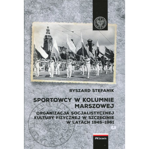 Sportowcy w marszowej kolumnie
