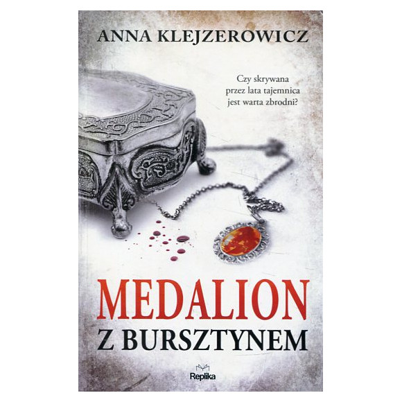 Medalion z bursztynem