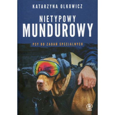 Nietypowy mundurowy
